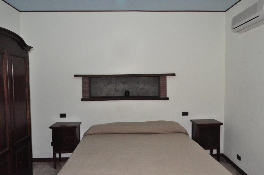 Sul Mare Apartment เชฟาลู ห้อง รูปภาพ